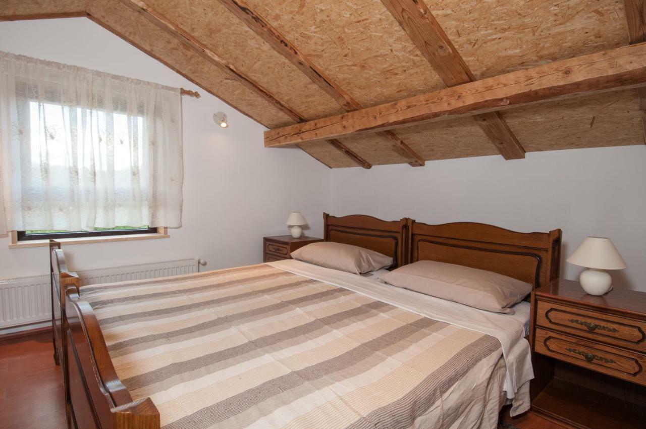 Apartment Tre Rose Zvoneca Luaran gambar