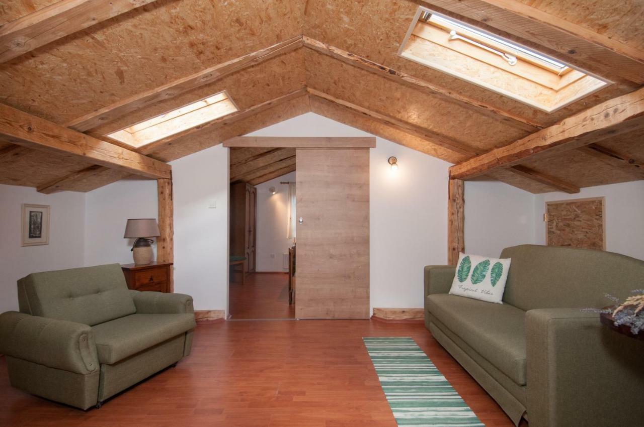 Apartment Tre Rose Zvoneca Luaran gambar